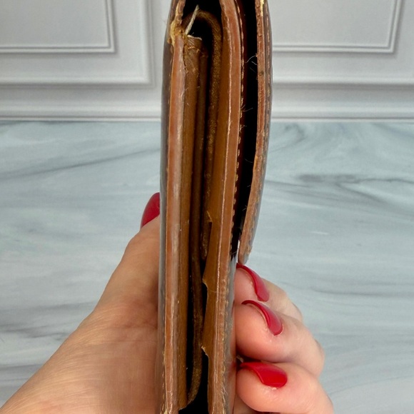 Louis Vuitton Vernis Bronze International Wallet | Restoration Project - Picture 5 of 8